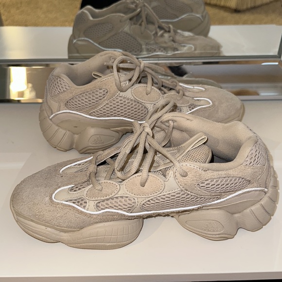 Yeezy 500 Blush - Picture 4 of 10